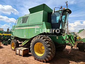 COLHEITADEIRA JOHN DEERE 1550 ANO 2004