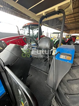 TRATOR NEW HOLLAND TL 100 ANO 2001