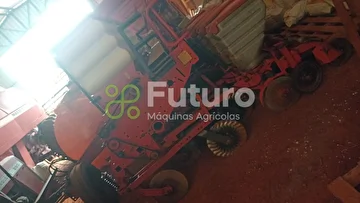 PLANTADEIRA STARA SS 8000 ANO 2000