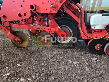 PLANTADEIRA KUHN PG 1300 ANO 2014