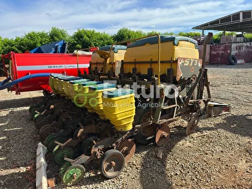 PLANTADEIRA TATU MARCHESAN PST 3 ANO 2000