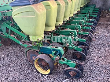 PLANTADEIRA JOHN DEERE 1113 ANO 2009