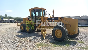 MOTONIVELADORA CATERPILLAR 140K ANO 2010