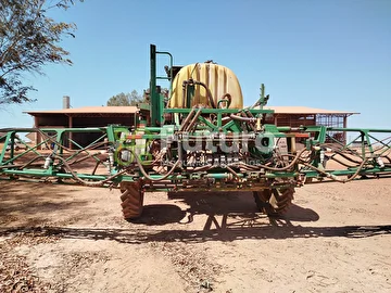 PULVERIZADOR JOHN DEERE 4730 ANO 2013