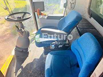 COLHEITADEIRA NEW HOLLAND CR 9060 ANO 2011