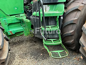 **TRATOR JOHN DEERE 8335R ANO 2012