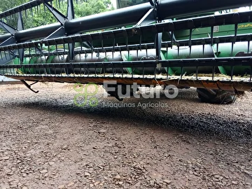 COLHEITADEIRA JOHN DEERE 1470 ANO 2013