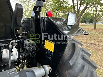TRATOR VALTRA A 750 ANO 2012