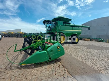 COLHEITADEIRA JOHN DEERE S670 ANO 2017