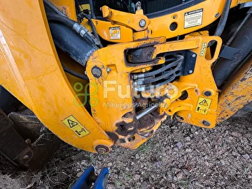 RETROESCAVADEIRA JCB 4CX ANO 2008