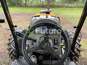 TRATOR VALTRA BM 125I ANO 2008