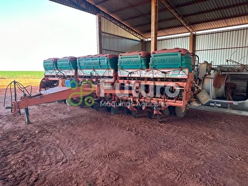 PLANTADEIRA PLANTICENTER BIG FARM ANO 2010