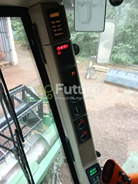 COLHEITADEIRA JOHN DEERE 1470 ANO 2013
