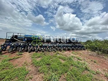 PLANTADEIRA NEW HOLLAND PL 5015 ANO 2015