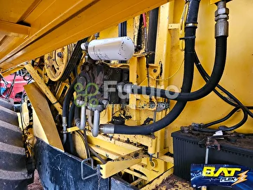 COLHEITADEIRA NEW HOLLAND TC 57 ANO 2006