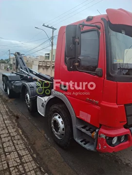CAMINHÃO MERCEDES BENZ 2426 ANO 2013