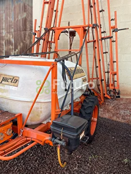 PULVERIZADOR COLUMBIA JACTO 2000 ANO 2003