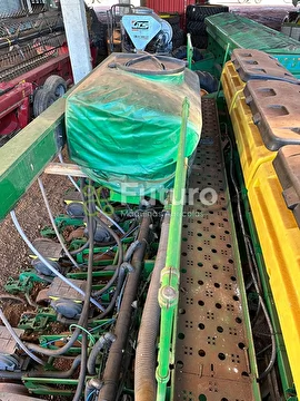 PLANTADEIRA JOHN DEERE 2122 ANO 2016