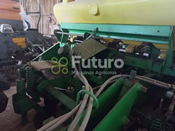 PLANTADEIRA JOHN DEERE 1109 ANO 2010