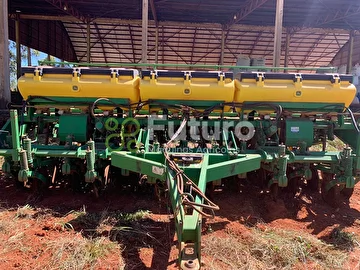 PLANTADEIRA JOHN DEERE 1113 ANO 2011