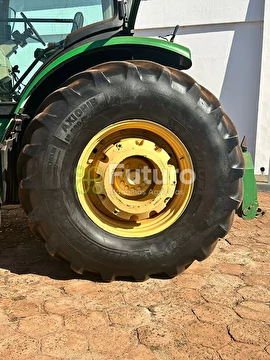 TRATOR JOHN DEERE 8335R ANO 2012