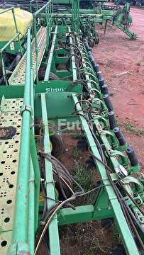 PLANTADEIRA JOHN DEERE 2126 CCS ANO 2011