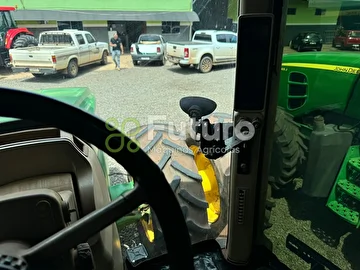 **TRATOR JOHN DEERE 8335R ANO 2012