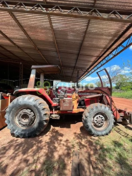 TRATOR MASSEY FERGUSON 650 ANO 2005