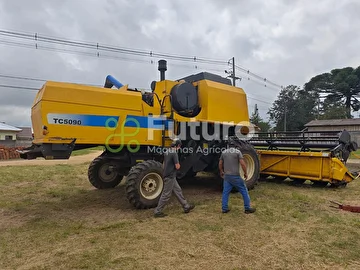 COLHEITADEIRA NEW HOLLAND TC 5090 ANO 2011