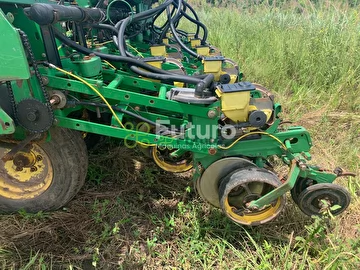 PLANTADEIRA JOHN DEERE 2113 ANO 2008