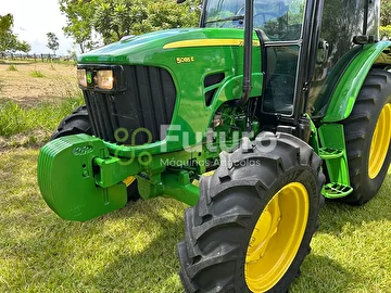 TRATOR JOHN DEERE 5085E ANO 2016