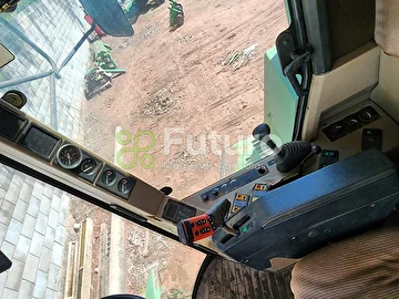 COLHEITADEIRA JOHN DEERE 1550 ANO 2004