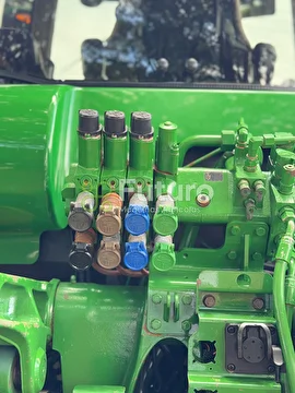 TRATOR JOHN DEERE 7230J ANO 2018