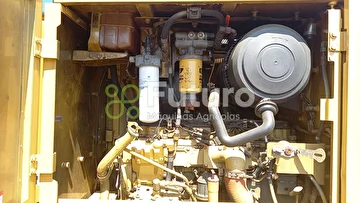 MOTONIVELADORA CATERPILLAR 140K ANO 2010