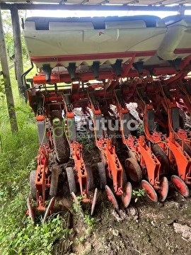PLANTADEIRA KUHN PDM PG 900 ANO 2014