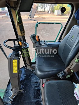 COLHEITADEIRA JOHN DEERE STS 9770 ANO 2014