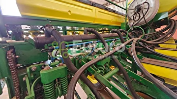 PLANTADEIRA JOHN DEERE 2115 CCS ANO 2017