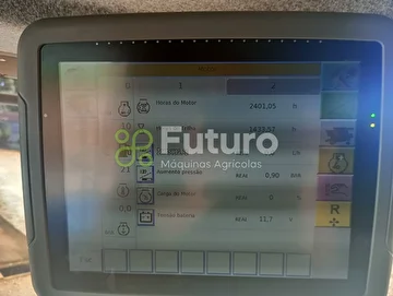 COLHEITADEIRA VALTRA BC 8800 ANO 2015