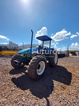 TRATOR NEW HOLLAND TL 75E ANO 2004
