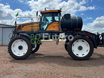 PULVERIZADOR VALTRA BS 3020H ANO 2012