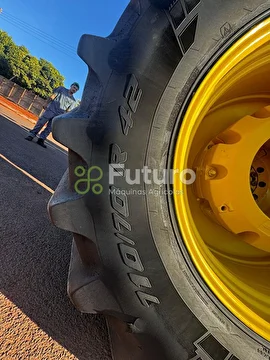 TRATOR JOHN DEERE 8370R ANO 2016