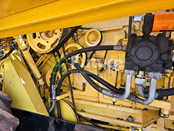 COLHEITADEIRA NEW HOLLAND TC 57 ANO 2007
