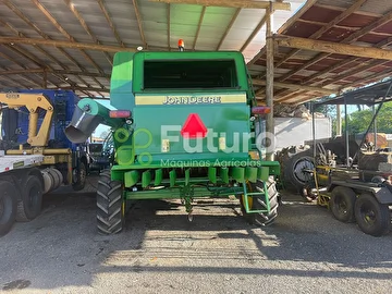 COLHEITADEIRA JOHN DEERE 1550 ANO 2002