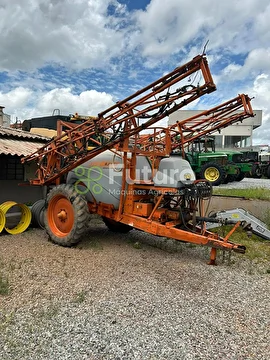 PULVERIZADOR JACTO 3000 ANO 2013