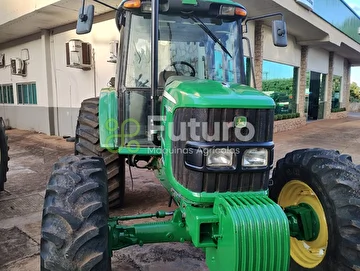 TRATOR JOHN DEERE 6110J ANO 2016