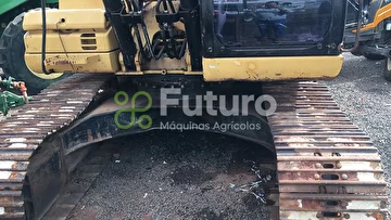 ESCAVADEIRA CATERPILLAR 320D ANO 2011