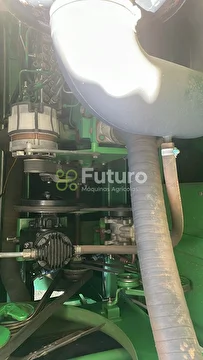 COLHEITADEIRA JOHN DEERE 1550 ANO 2002
