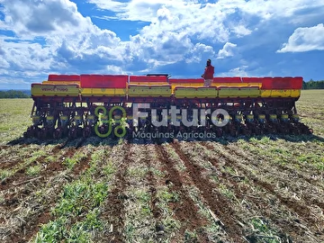 PLANTADEIRA VENCE TUDO PANTHER SM 12000 ANO 2014