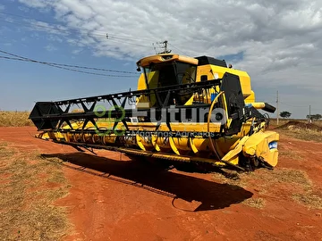 COLHEITADEIRA NEW HOLLAND TC 5090 ANO 2014