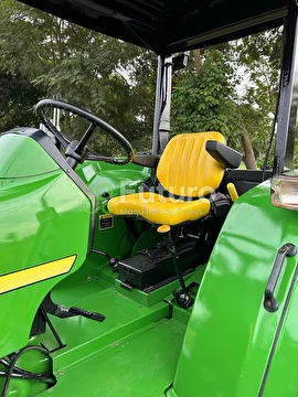 TRATOR JOHN DEERE 5605 ANO 2008